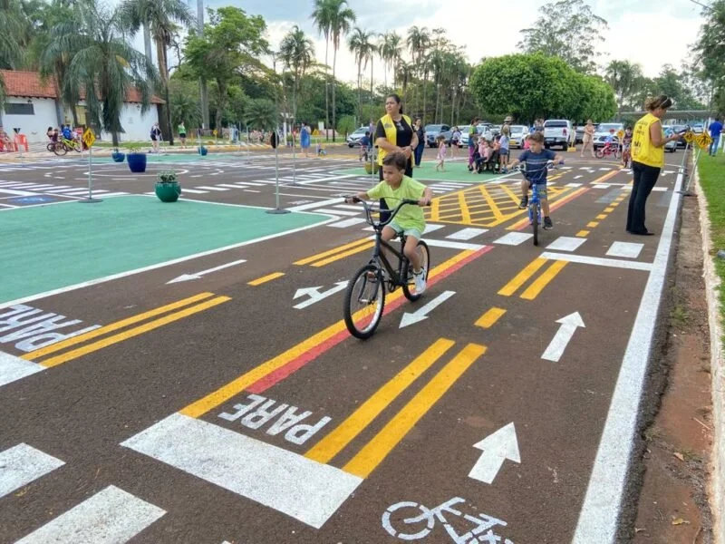 Primeira Mini Cidade de Dourados é inaugurada no Clube Indaiá