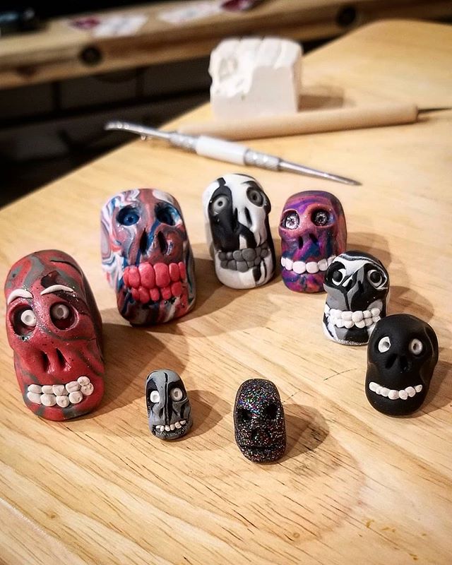 When hyperfocus kicks in after a @brotheromara skull making workshop 💀⁣
⁣
8/8 skulls would recommend attending! ⁣
⁣
Also, be sure to check out @nolacraftculture! They've literally got everything you could need for crafty stuffs! ⁣
⁣
#brotheromara #n