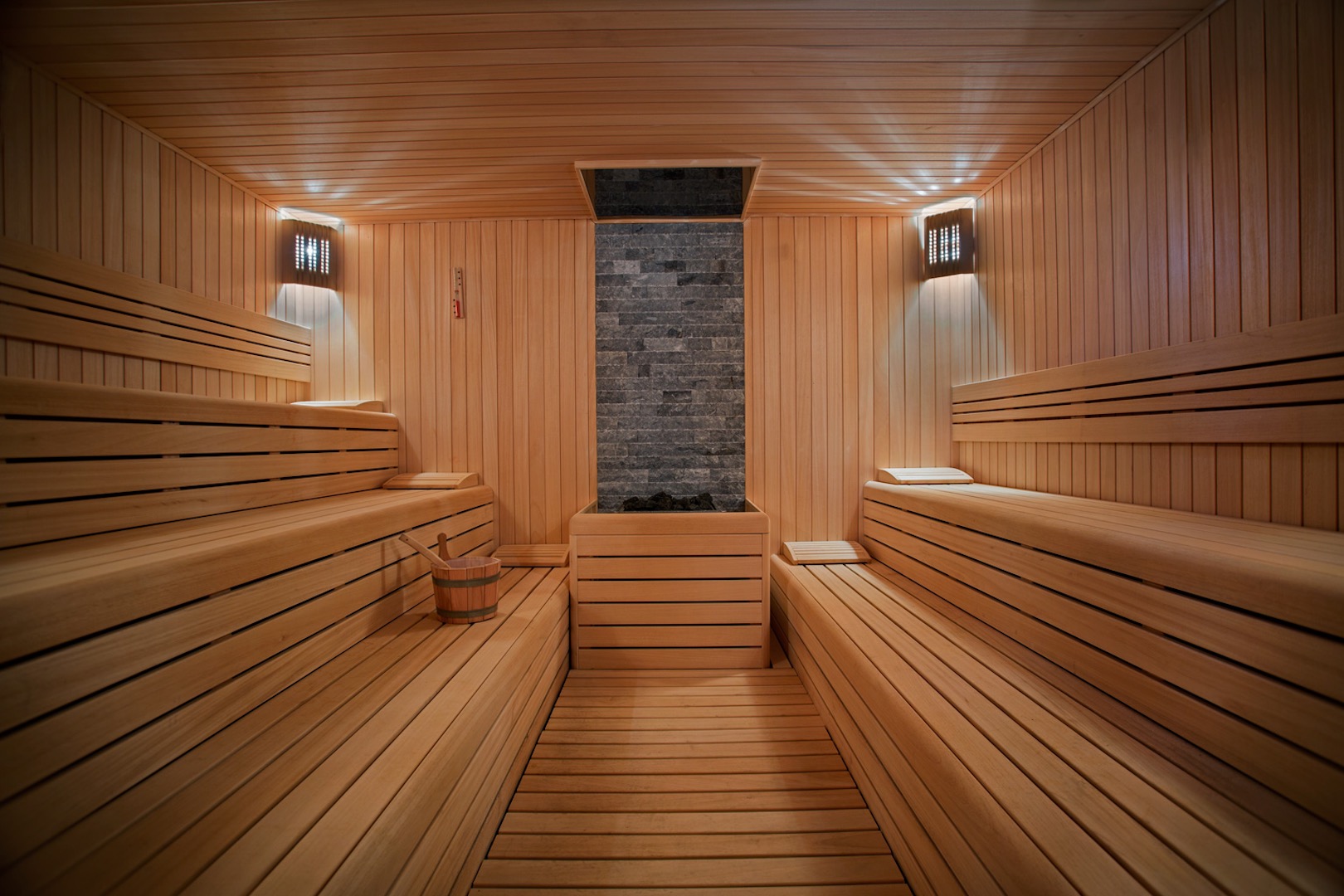 int_opt_Conrad-Sauna.jpg