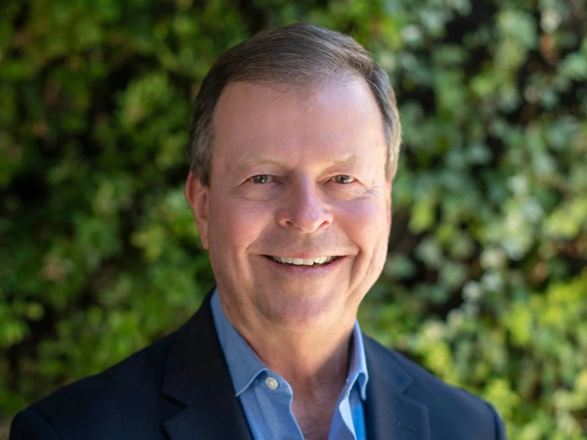  David Barca <br><b>OOM Liason </b> <br><em> Regional Vice President, Compass</em>