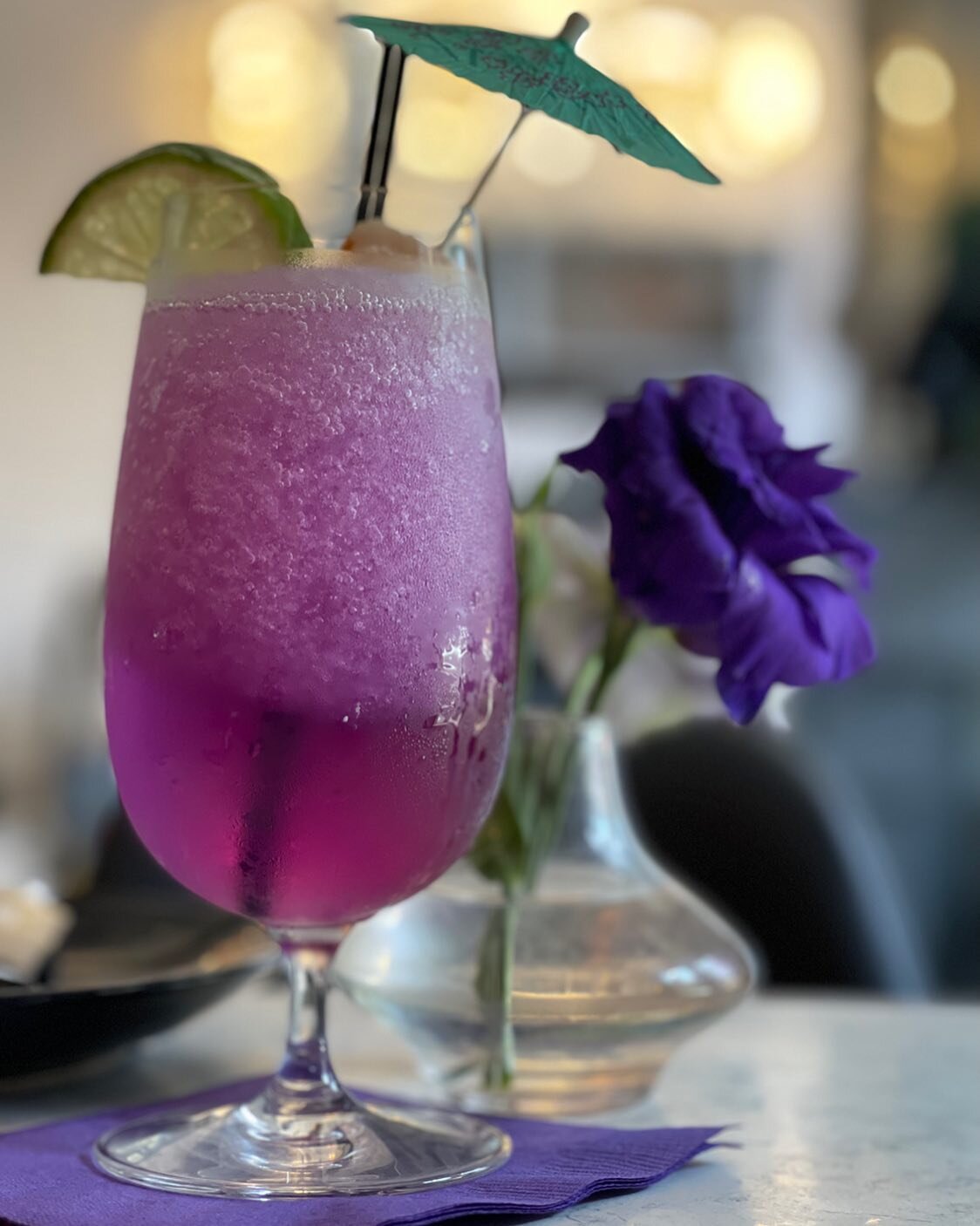 Lavender lemonade is available for frozen 🥶 #amythaibistrobk#flatbushthaifood#thaifoodbrooklyn #prospectparkleffertsgardens