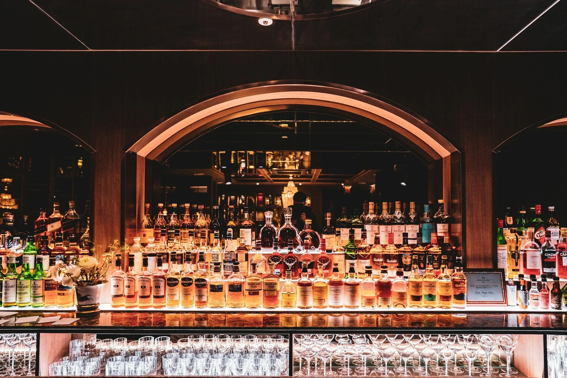 Should U.S. Liquor Come Back to Canadian Liquor Stores, Bars &amp; Restaurants?