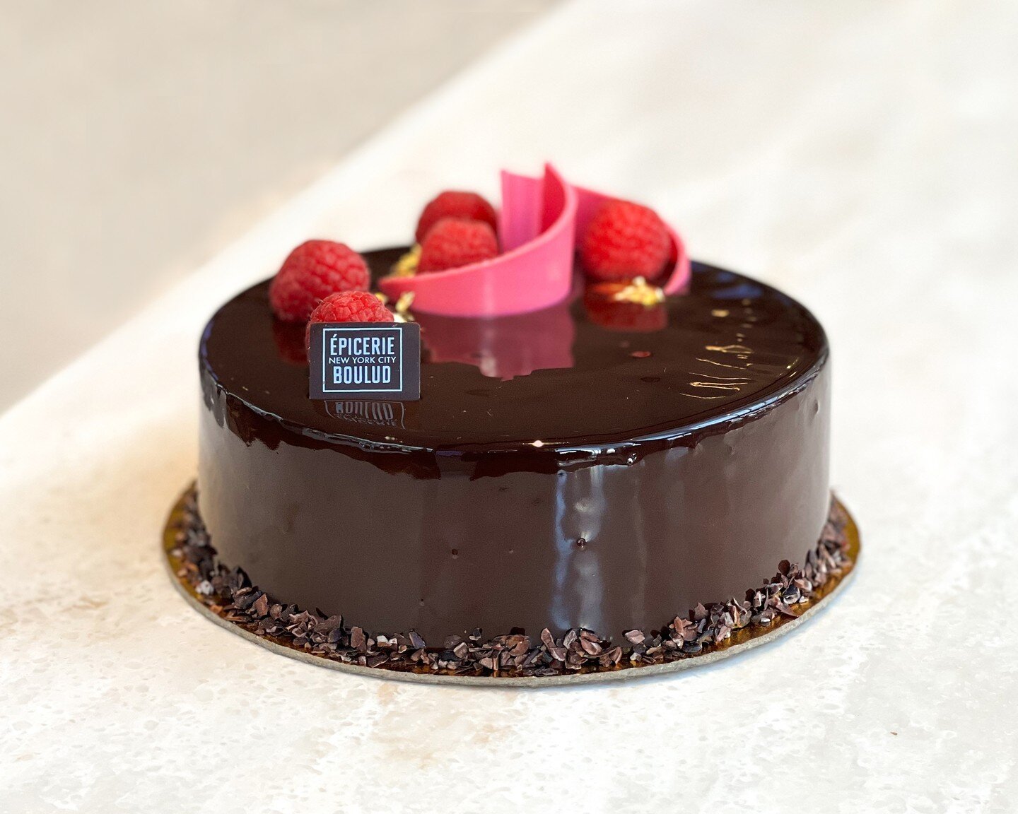 In need of a midweek pick-me-up? We recommend &Eacute;picerie&rsquo;s Flourless Chocolate Cake.