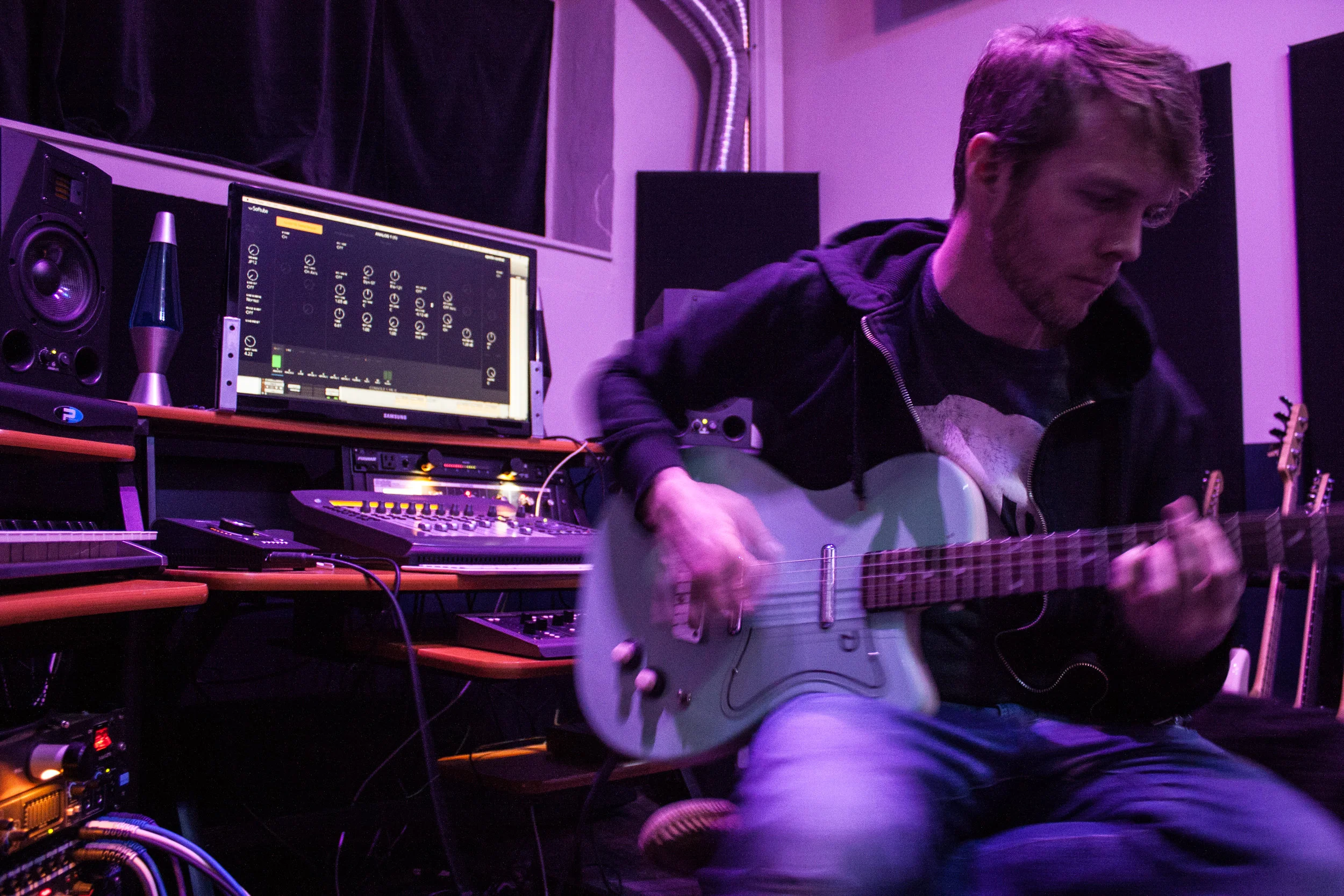 STUDIO-016.jpg