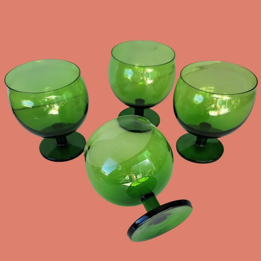 https://i.etsystatic.com/6972438/r/il/a20e7d/7849973354/il_fullxfull.7849973354_95ri.jpg