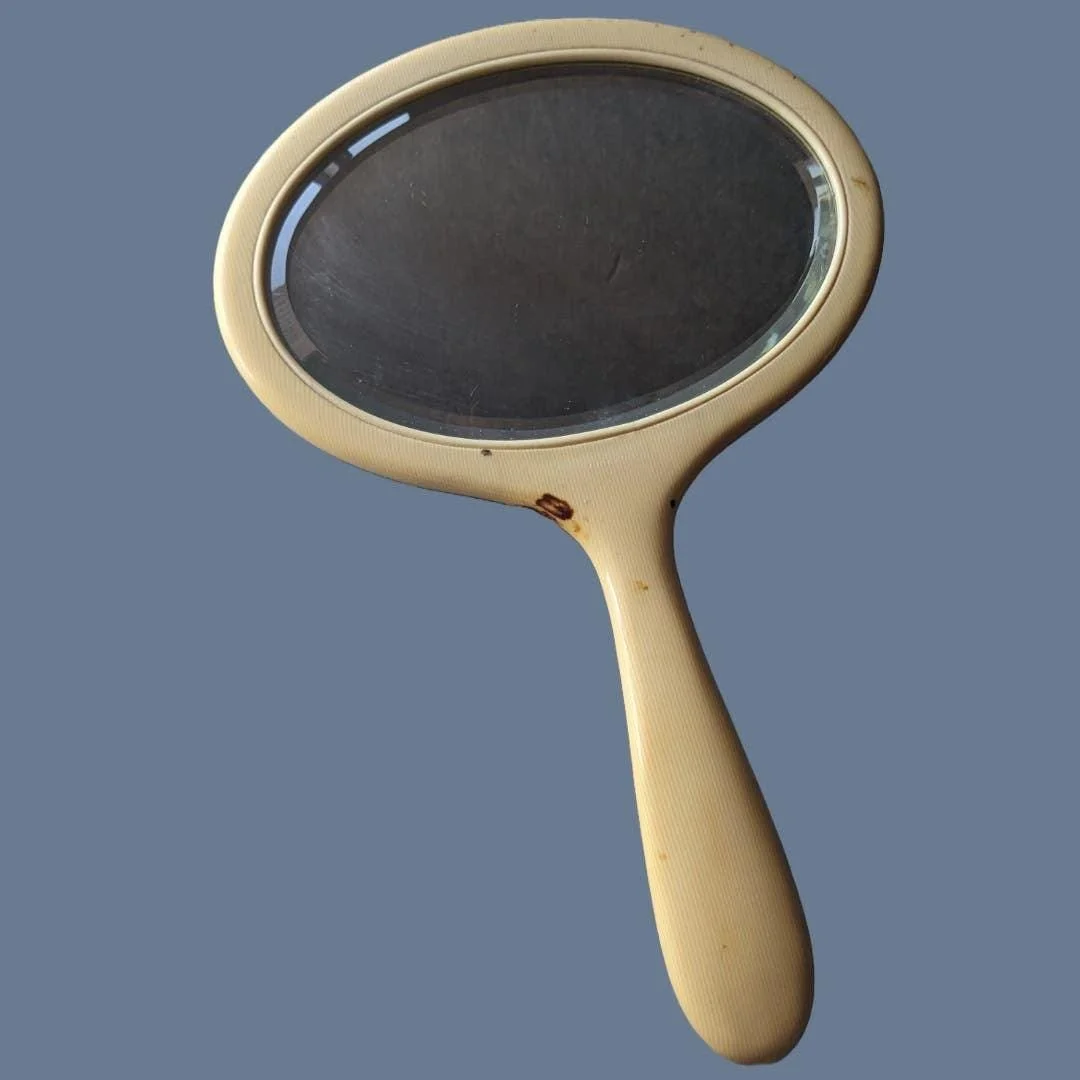 https://i.etsystatic.com/6972438/r/il/7ac644/7845773550/il_fullxfull.7845773550_znvg.jpg