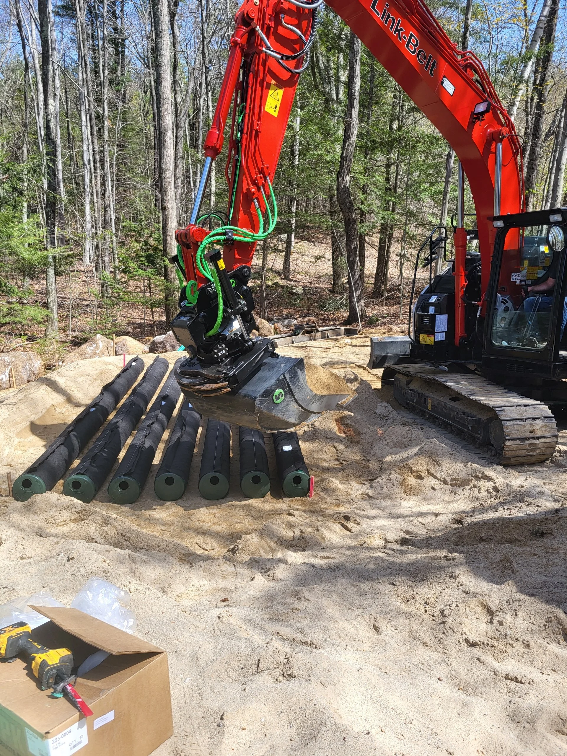 townes-septic-crew-on-site-nh.jpg