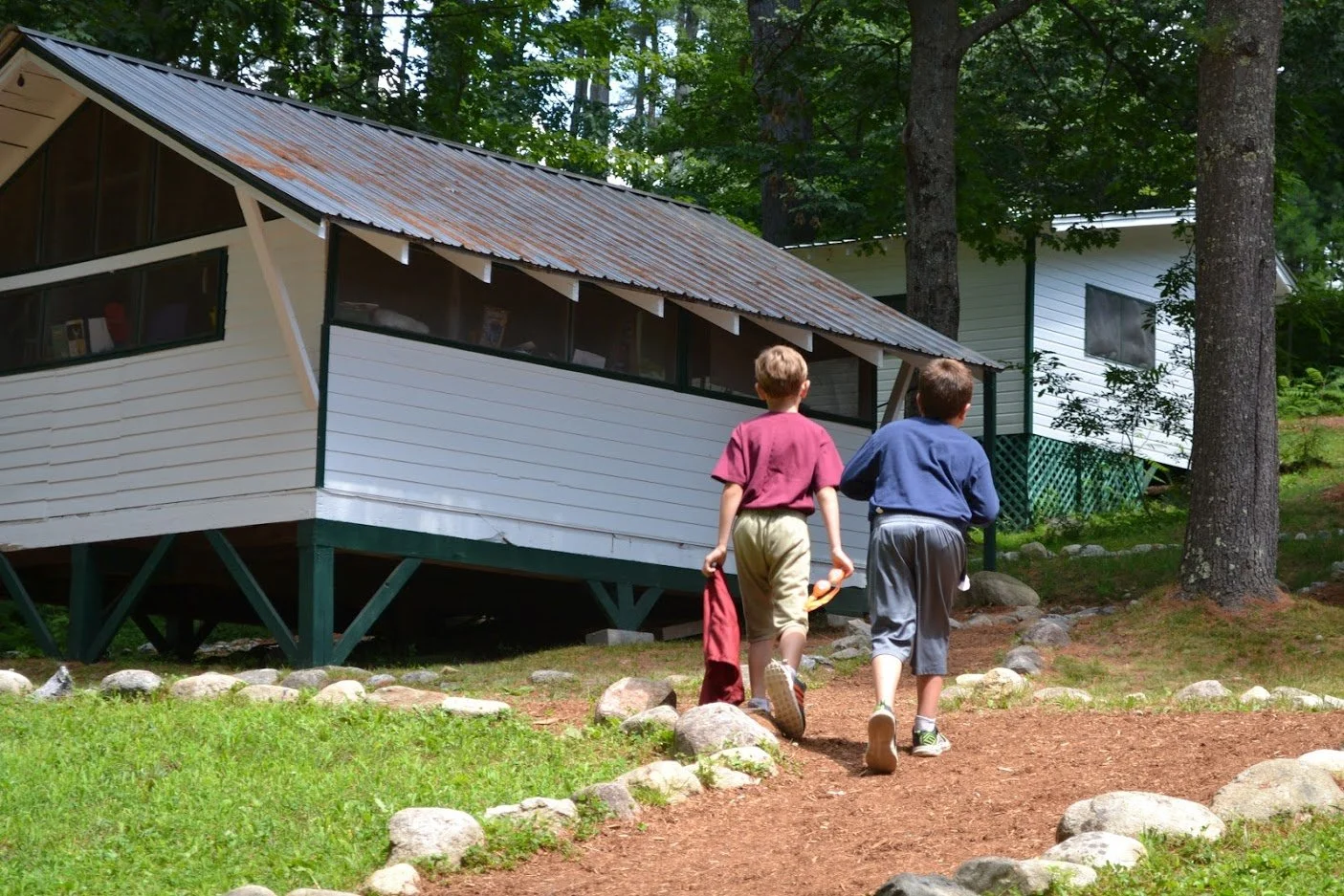 Rich Deering/ Birch Rock Camp, Cabin Walking (2021)