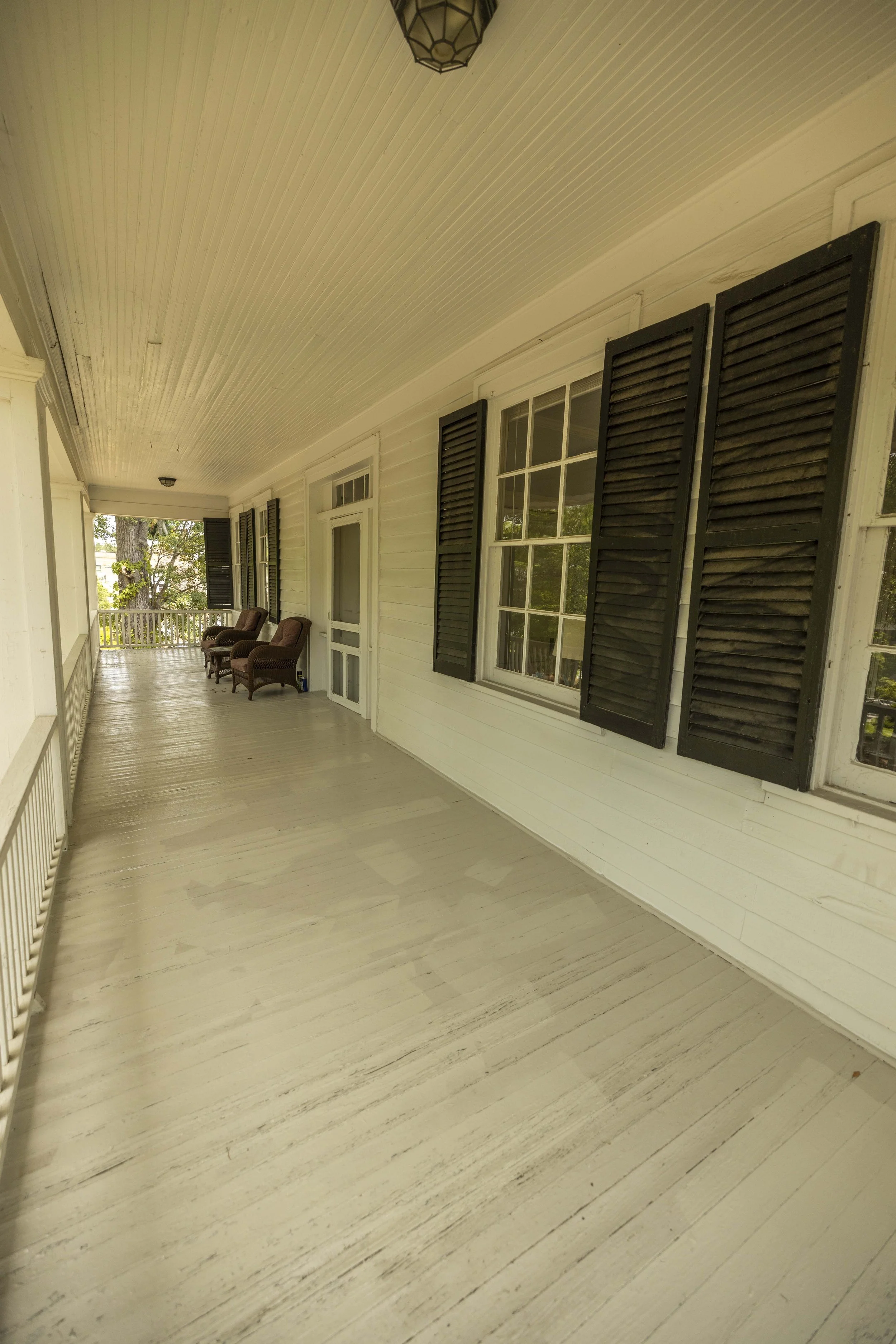 2nd_FrontPorch04_hd.jpg