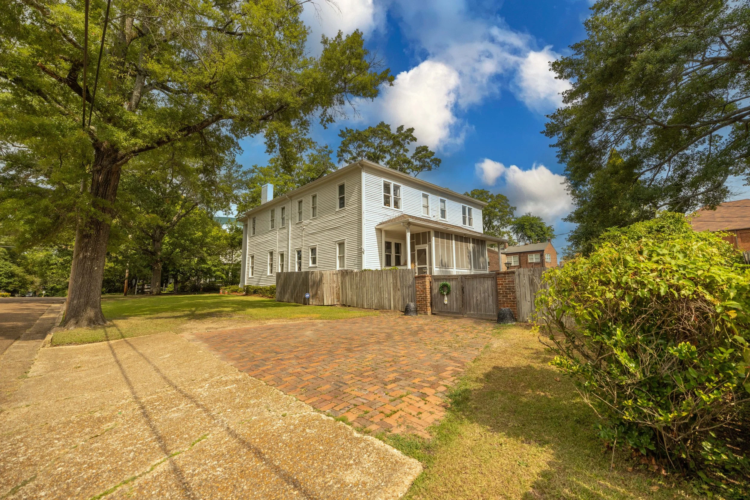 front exterior_edit07__hd.jpg