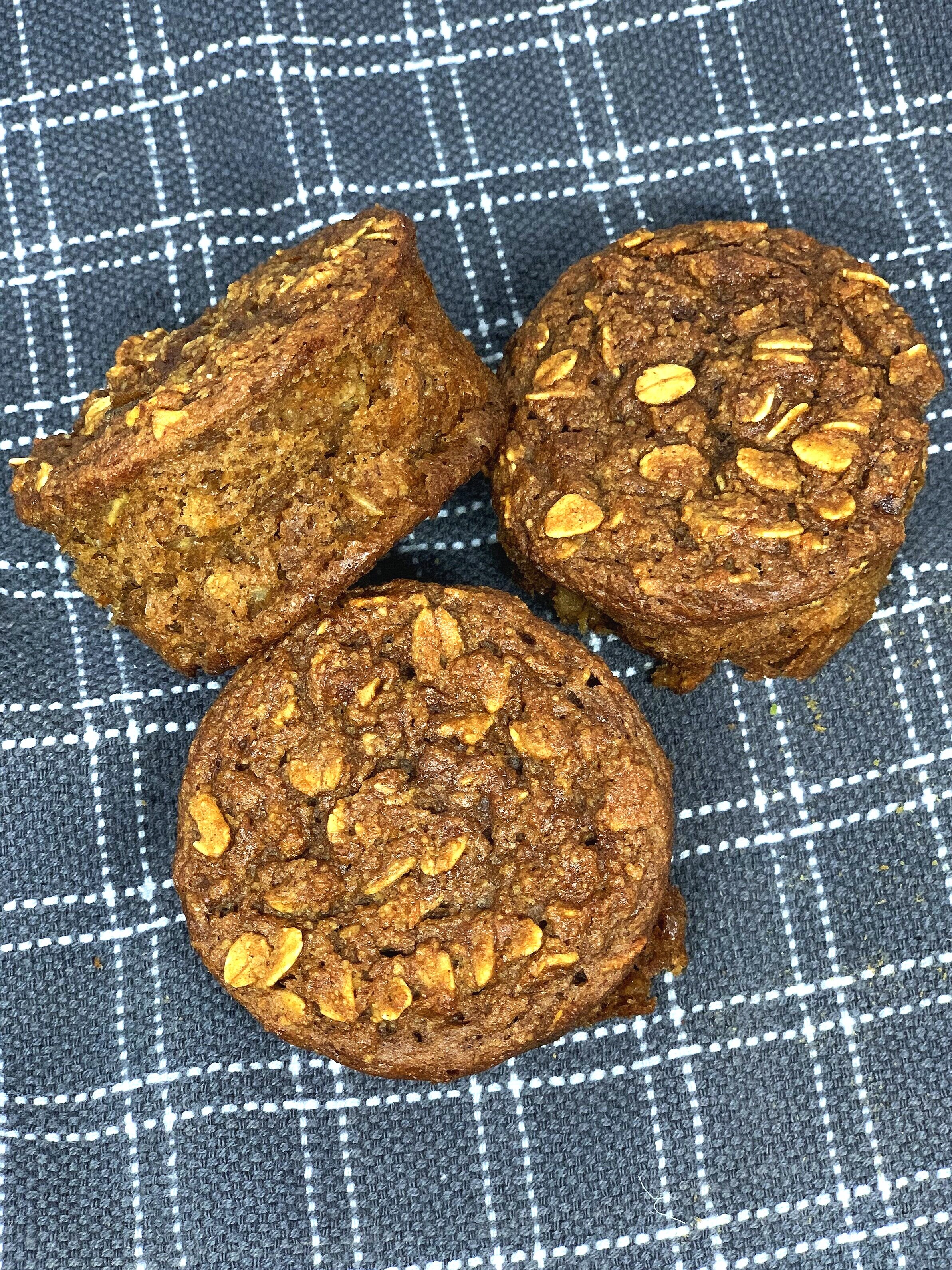 Carrot Date Muffins 