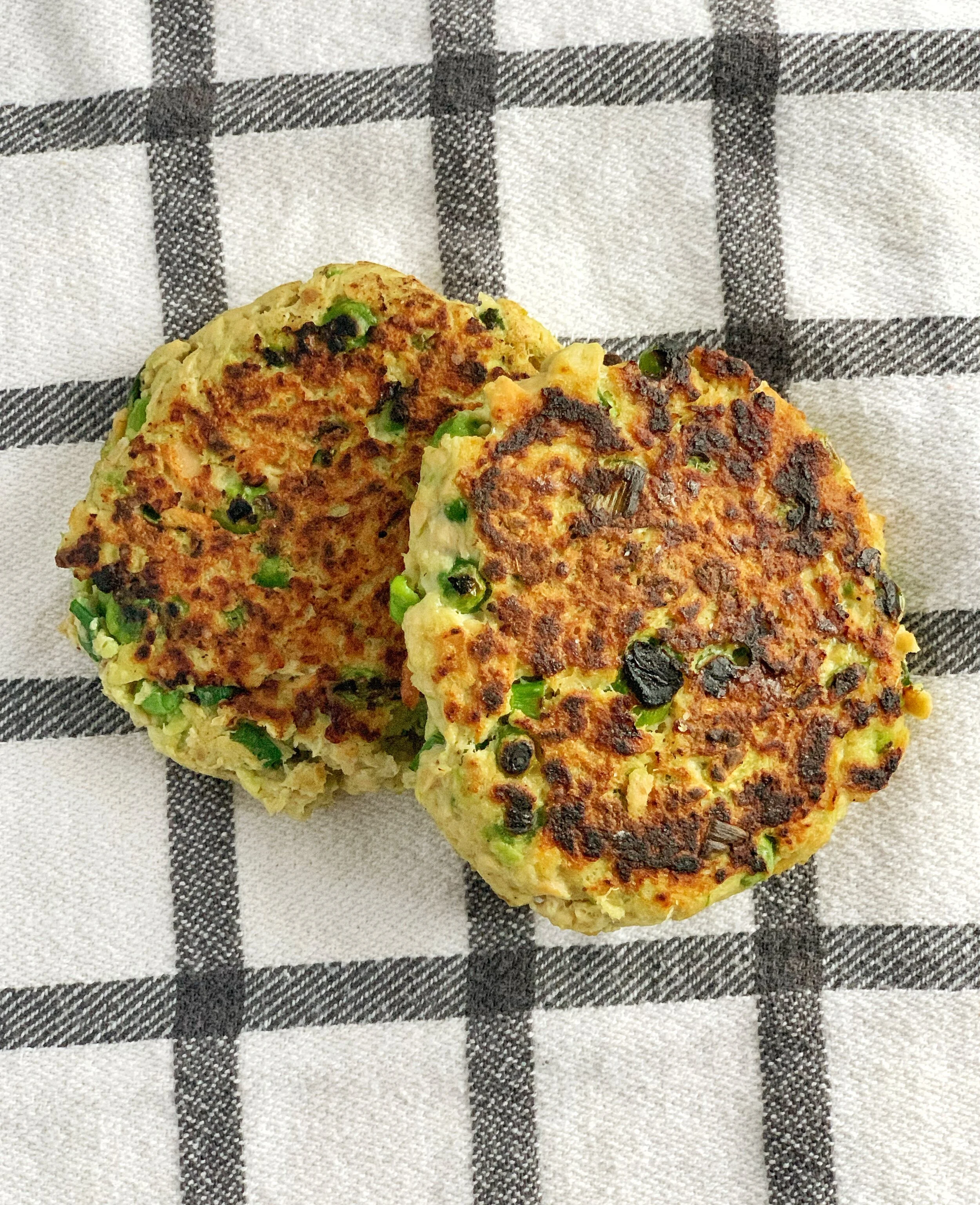 Salmon Burgers with Tzatziki sauce