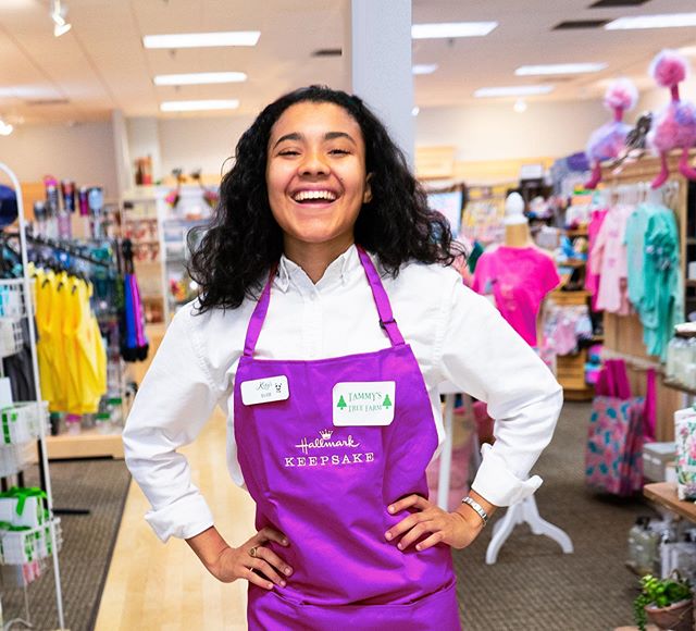 🌟NOW HIRING🌟⠀⠀
⠀⠀
Are you a great multitasker and love working in a team environment?⠀⠀
⠀⠀
We are hiring a full-time Stockroom Coordinator at our Belle Meade store. Benefits included!⠀⠀
⠀⠀
This person will be responsible for:⠀⠀
📍Shipping Orders⠀⠀
📍Pricing Stock⠀⠀
📍Stock Management⠀⠀
📍Store Transfers⠀⠀
⠀⠀
We are looking for someone who is:⠀⠀
📍Organized & Detail Oriented ⠀⠀
📍Has a Start to Finish mindset⠀⠀
📍A Self Starter⠀⠀
📍Has the ability to Mutitask⠀⠀
📍Has Time Management Skills⠀⠀
⠀⠀
If this sounds like you or someone you know, call us at 615-383-1422 or email us at katyshallmark@bellsouth.net⠀⠀
⠀⠀
Tag someone below who might be interested in this opportunity! 👇🏻⠀⠀
⠀
#nashvillejobs #bellemeadetn #nowhiring #katysgiftsnashville