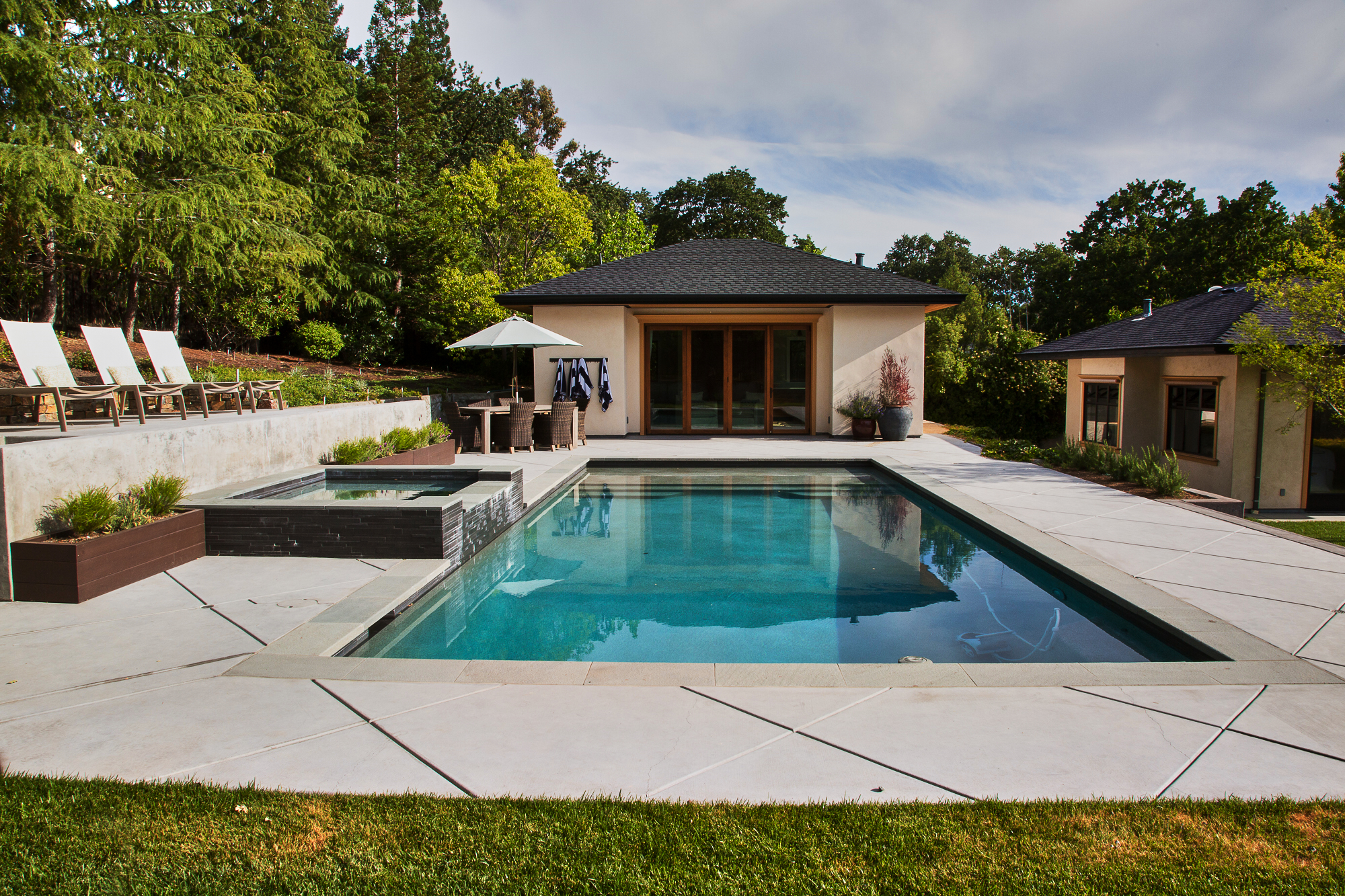 Monarch Pools & Spas - Totowa, NJ - Swimming Pool Contractor