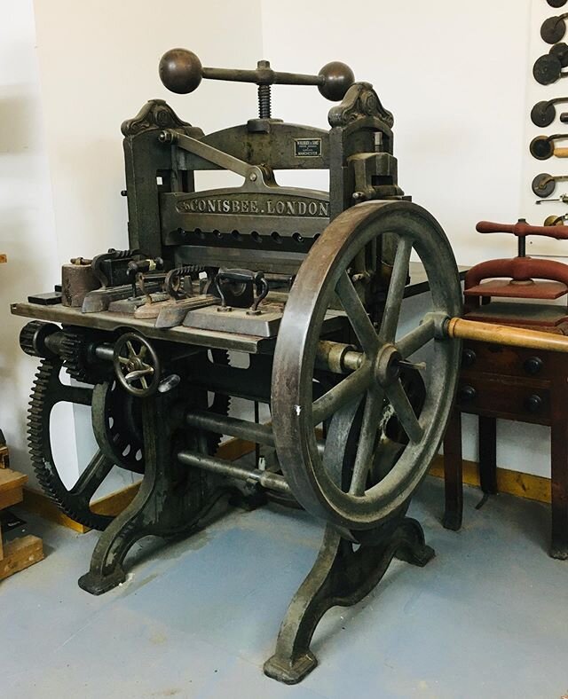 A long week sorting my mother&rsquo;s book binding studio, lots of tools and rare papers to sort and sell while keeping just a few little favourite tools as memories. Too much to keep, a bit of a paper horder ! but looking for a home to sell the Coni