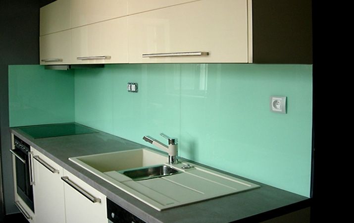 lacobel-glass-green-splashback.jpg