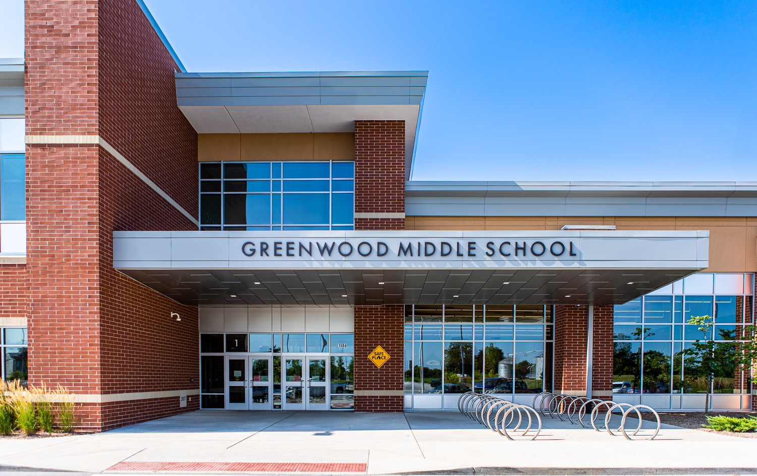 Greenwood Middle School: Greenwood Community School Corporation