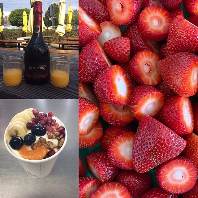 The perfect Monday exists @shopbrunch !! #Champaign #freshoj #freshfruit #madefromscratch #parfait #foodies
