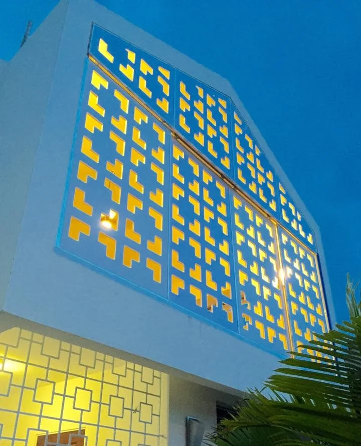 Casa+Ladner.jpg