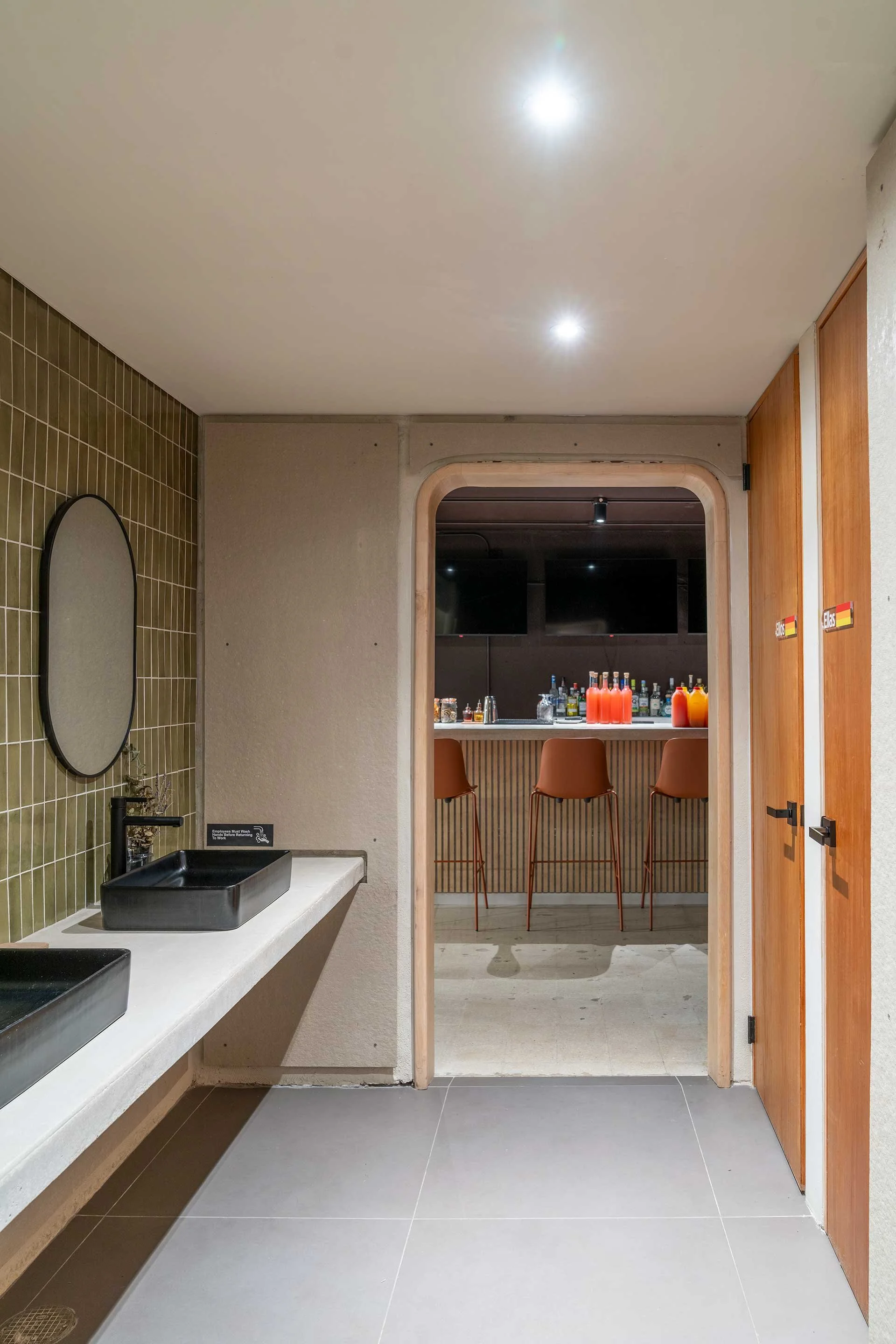 jaime navarro-07325-FIXED.jpg