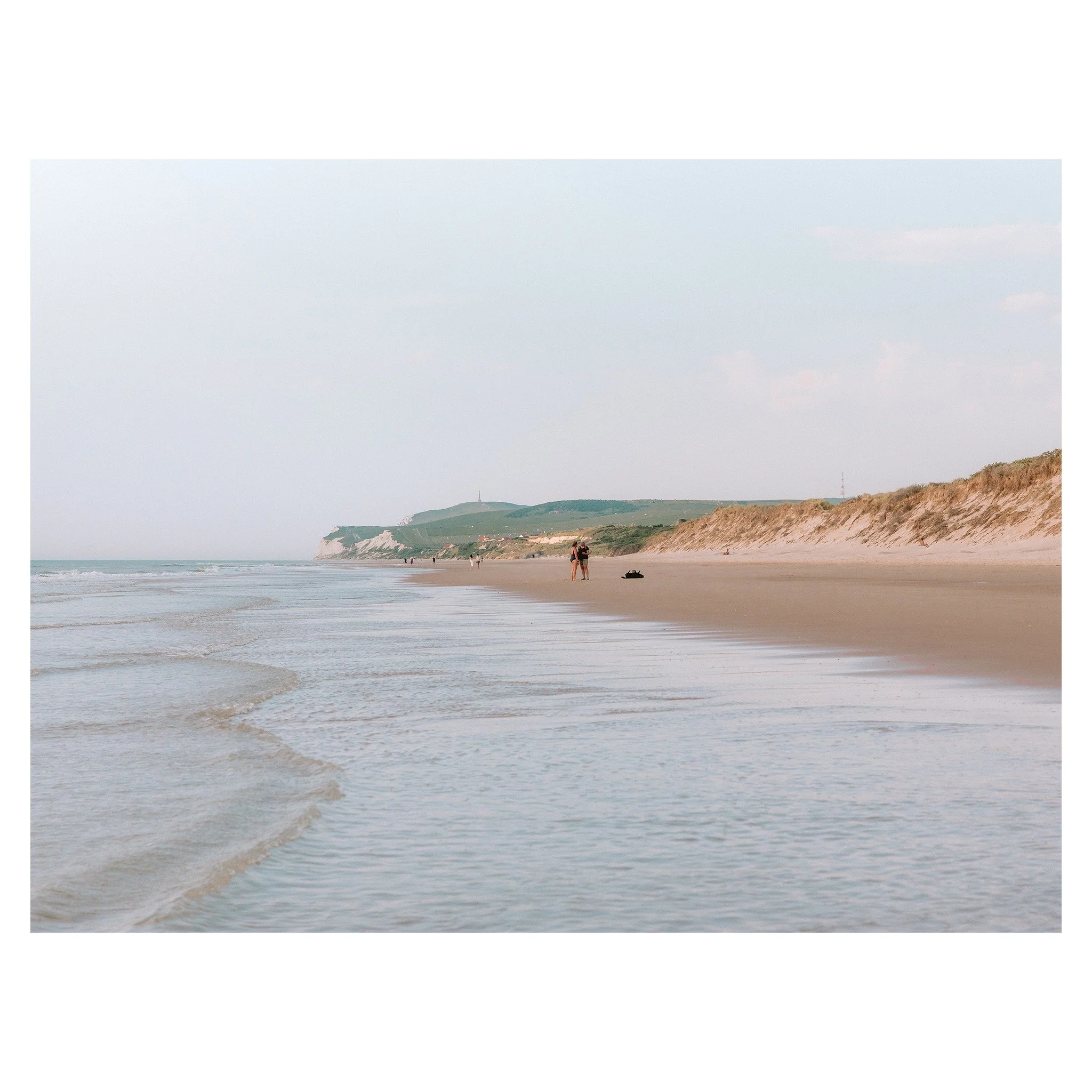 Peaceful sunset of June...
.
.
.
.
.
.
.
#capblancnez #hdftourisme #cotedopale #cotedopaletourisme #pasdecalais #pasdecalaistourisme #hautsdefrance #hautsdefrancetourisme #autopenc&ocirc;tedopale