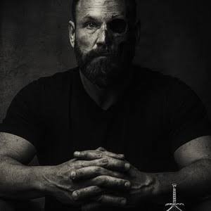 STRENGTH IS A STANDARD / BERT SORIN / LEADERSHIP, DISCIPLINE &amp; HUMAN PERFORMANCE