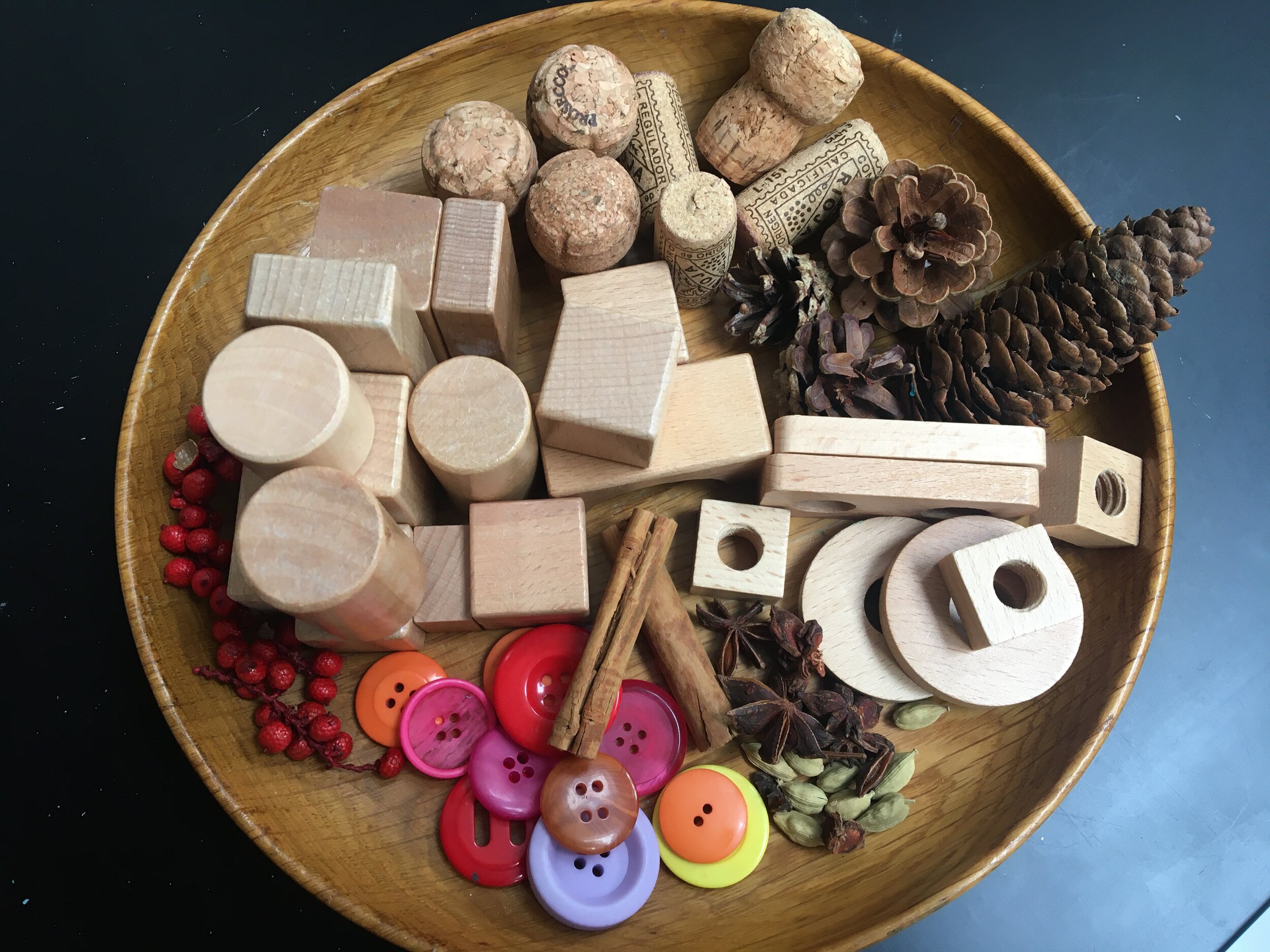 Loose Parts Play for Toddlers - What can you make? — Little Hands Learning