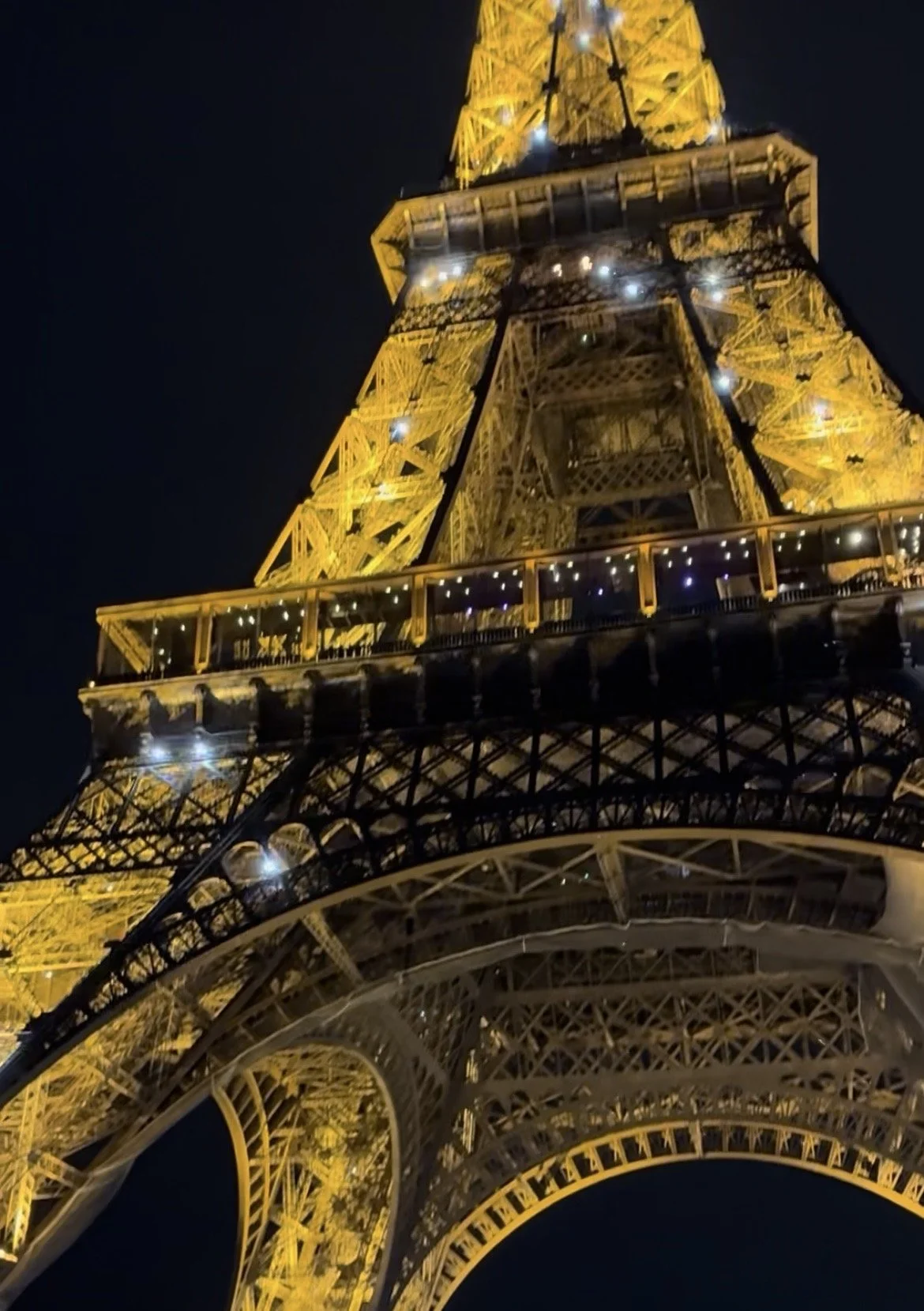 part of glowing eiffel.jpg