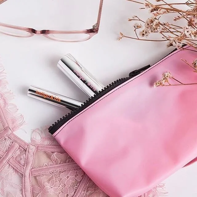 We are excited to show you our collaboration with @indigoandiris, beaut makeup bags made from a flamingo! Shop through their website and while you are there buy their amazing mascara! You won&rsquo;t regret it! #nzvirtualmarket #iusedtobexindigoandiris