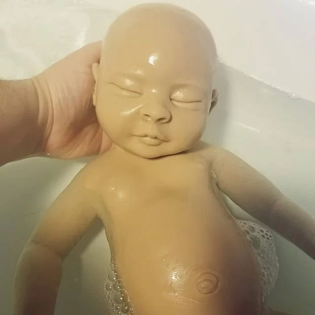 Biracial Emma blank! 😍😍😍 I'm in love!
♡ Blanks and painted Emma silicone dolls are available on my website! Link in my profile!
.
.
.
.
.
#cmnemma #babygirl #emma #sculpting #sculpture #siliconebaby #siliconedoll #siliconedolls #siliconebabydoll #
