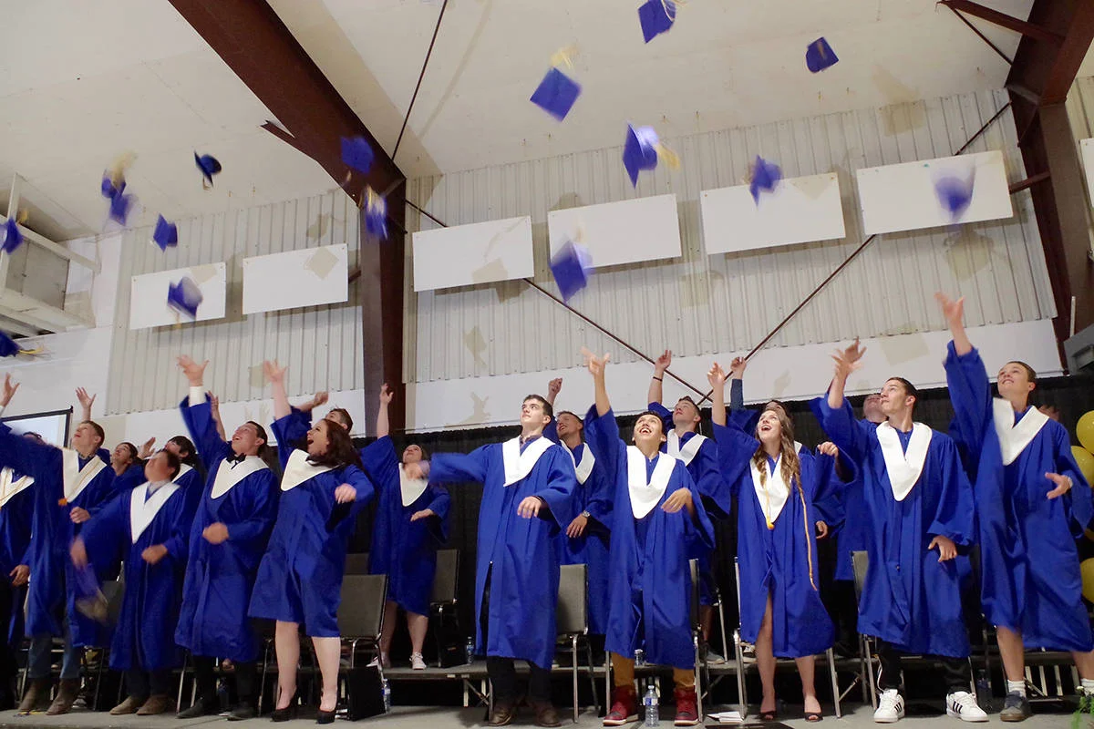 12601314_web_IMGP6442 grad website pic.jpg
