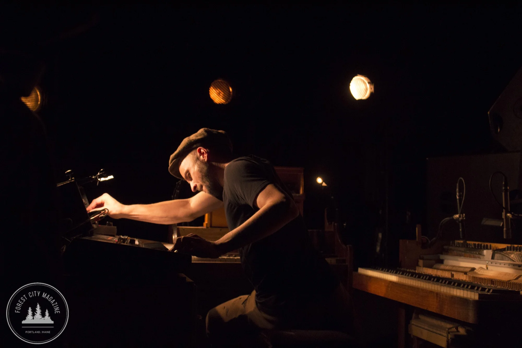 Nils_Frahm_Photos_By_Derrick_Rossignol 5.jpg