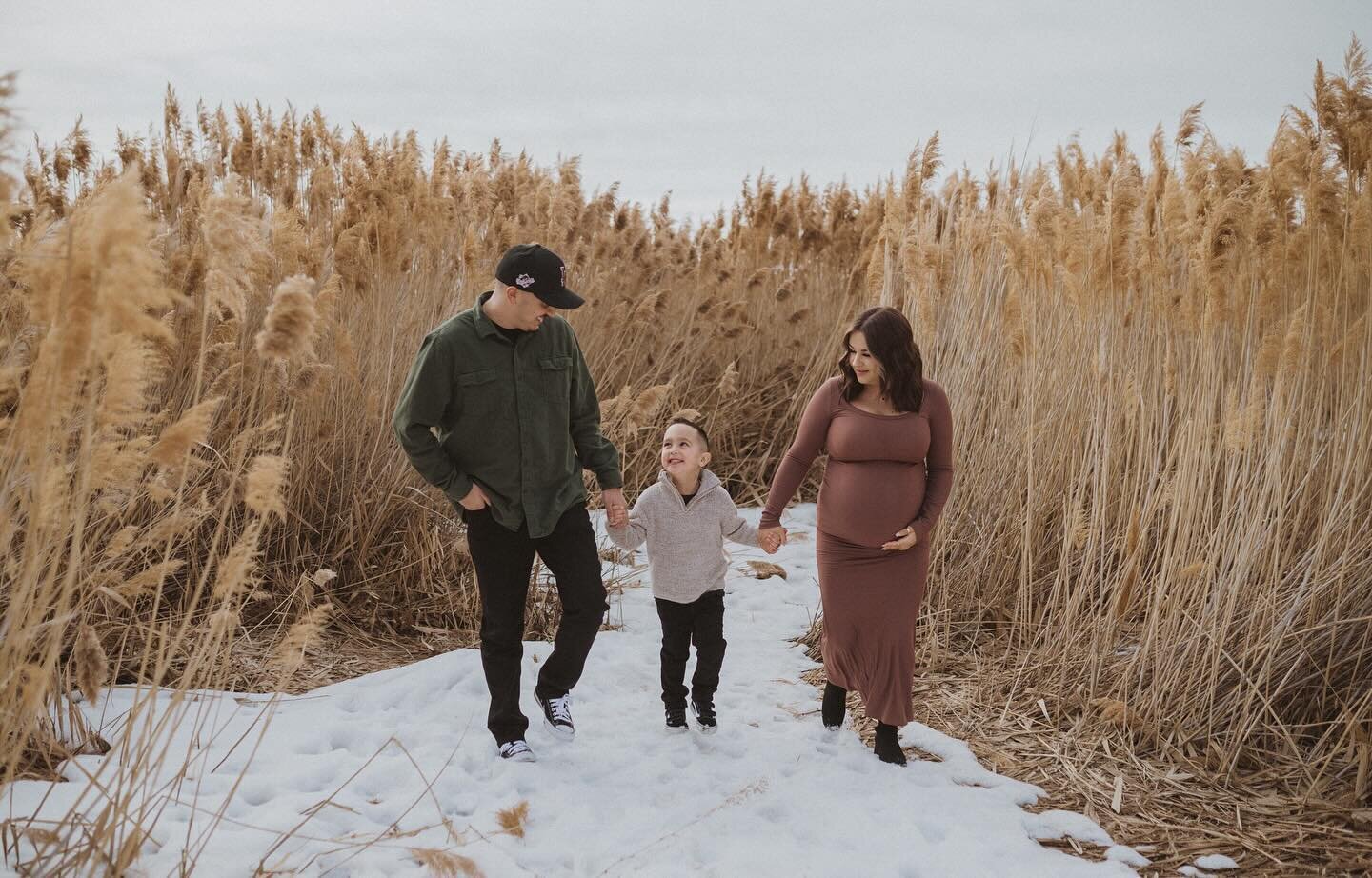 Sweetest family maternity session that ended in a BEAUTIFUL proposal🤍