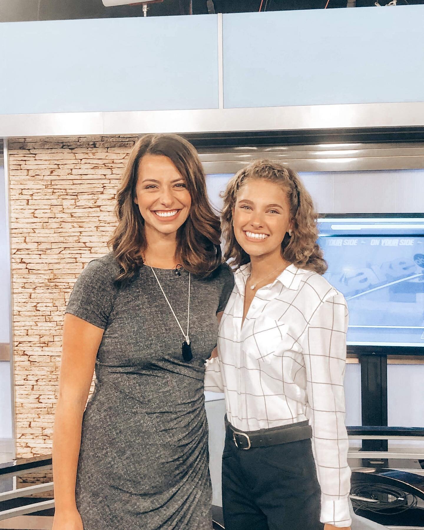 &ldquo;The success of my nonprofit will be measured through the amount of smiles I can help bring to our kids.&rdquo;
- Hannah Soderstrom
&bull;
&bull;
&bull;
&bull;
@hannahscotlyn #evenmermaidsgetleukemia #childhoodcancernonprofit #childhoodcancer #