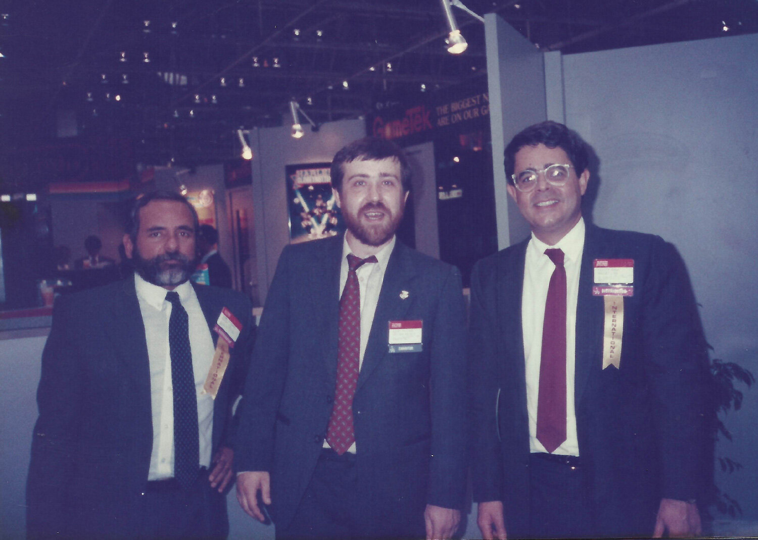  Leonel Penna Franca, Alexey Pajitnov (criador de Tetris) e Paulo Roque na CES de Chicago de 1990. 