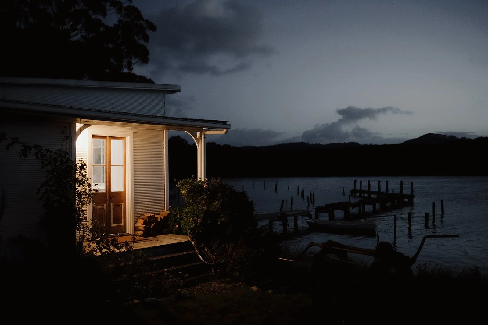 captains rest in strahan at dawn