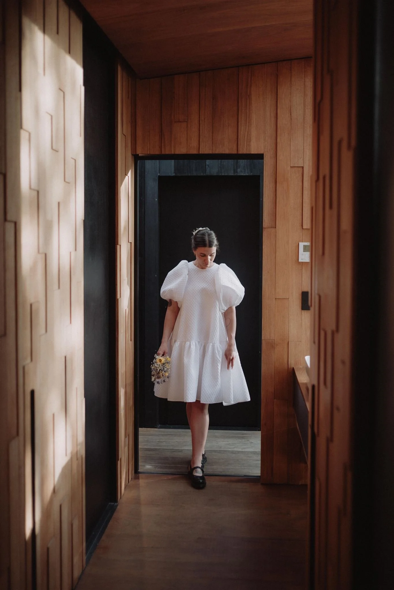 bride getting ready in freycinet lodge, tasmania