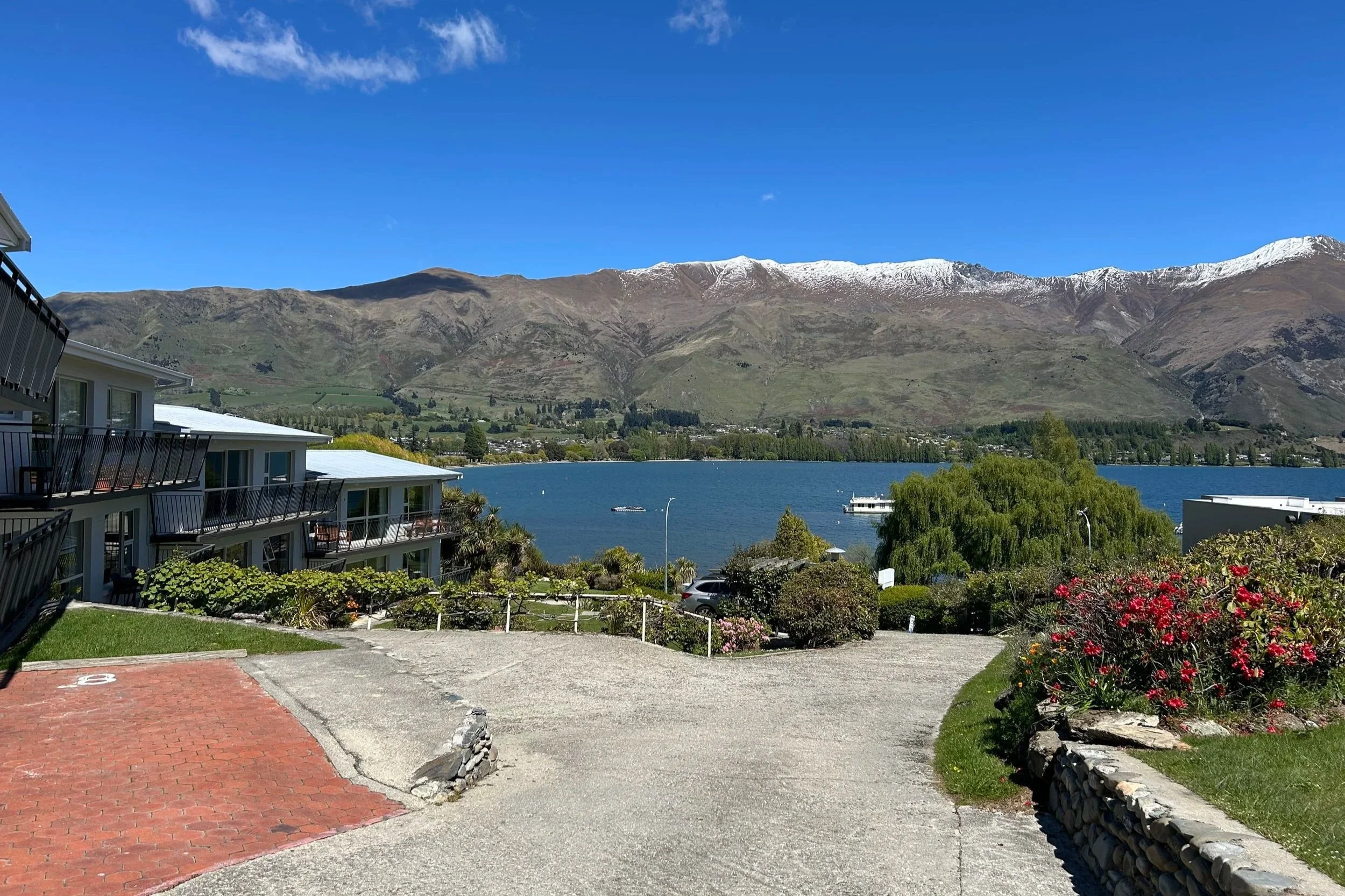 Panorama Court