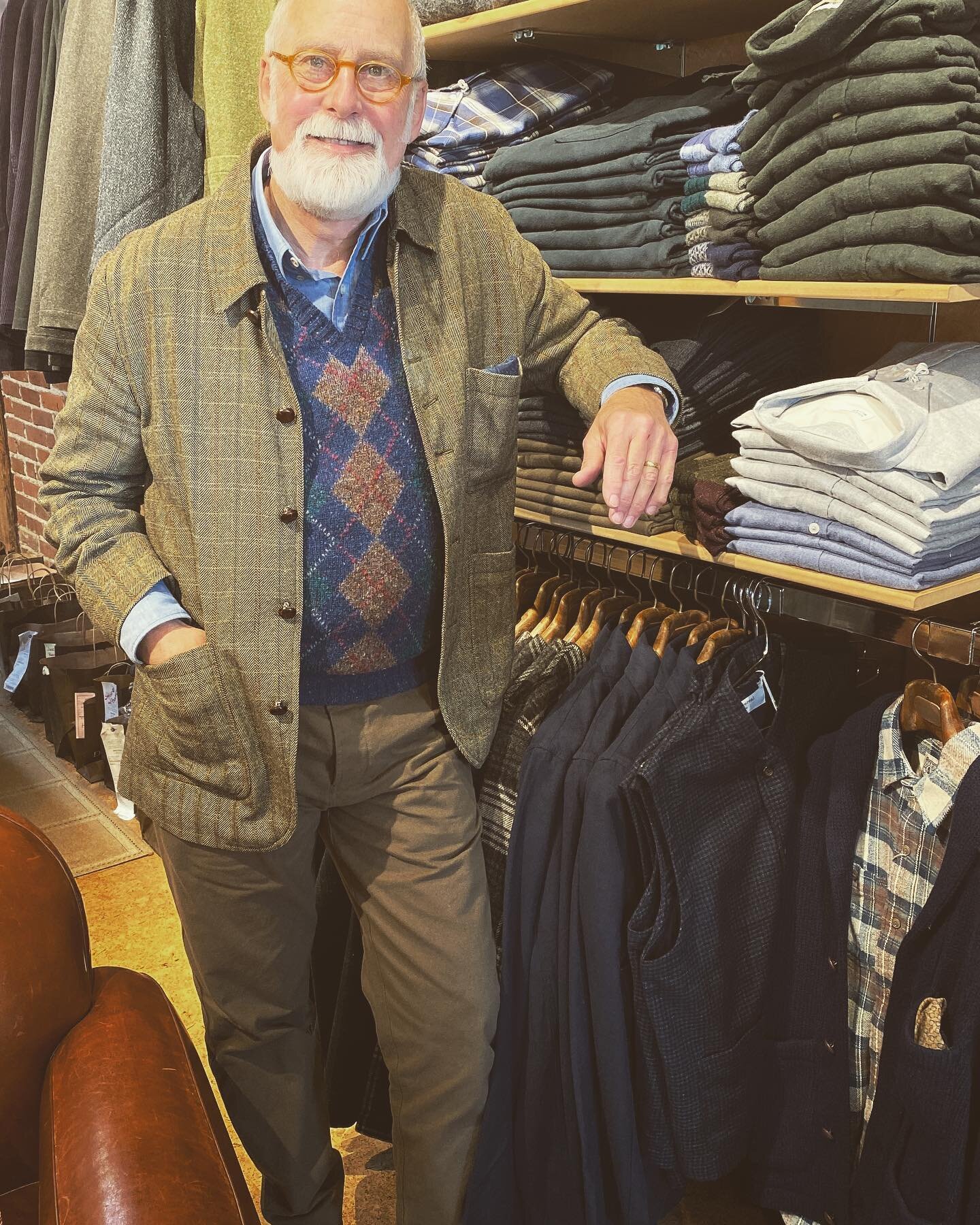 My Sunday Style! All tweed for a brisk, sunny day. Yes, we are open for business. 12 - 6pm. Get a head start on your holiday shopping! @drinkwaterscambridge #greatmensclothing @universal_works @paraboot_official #samplenevermade #alanpainevintage #he