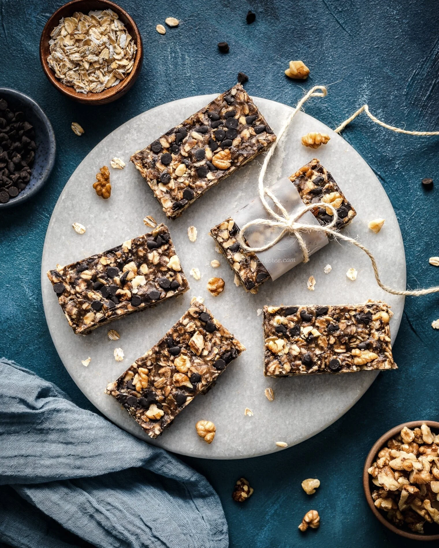No-Bake Oatmeal and Chocolate Chip Bars (Gluten-free)