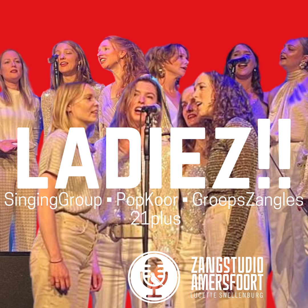 Het Ladiez!! Popkoor treedt op tijdens een leerlingenconcert van Zangstudio Amersfoort