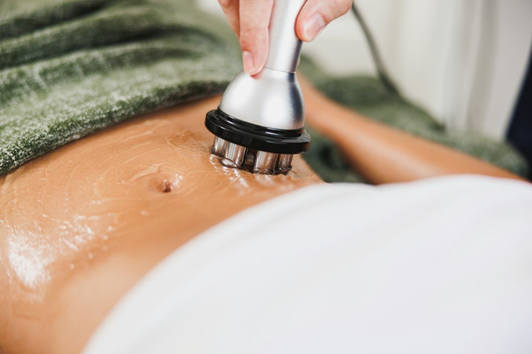 EMSculpt vs Surgery: Understanding Your Body Contouring Options