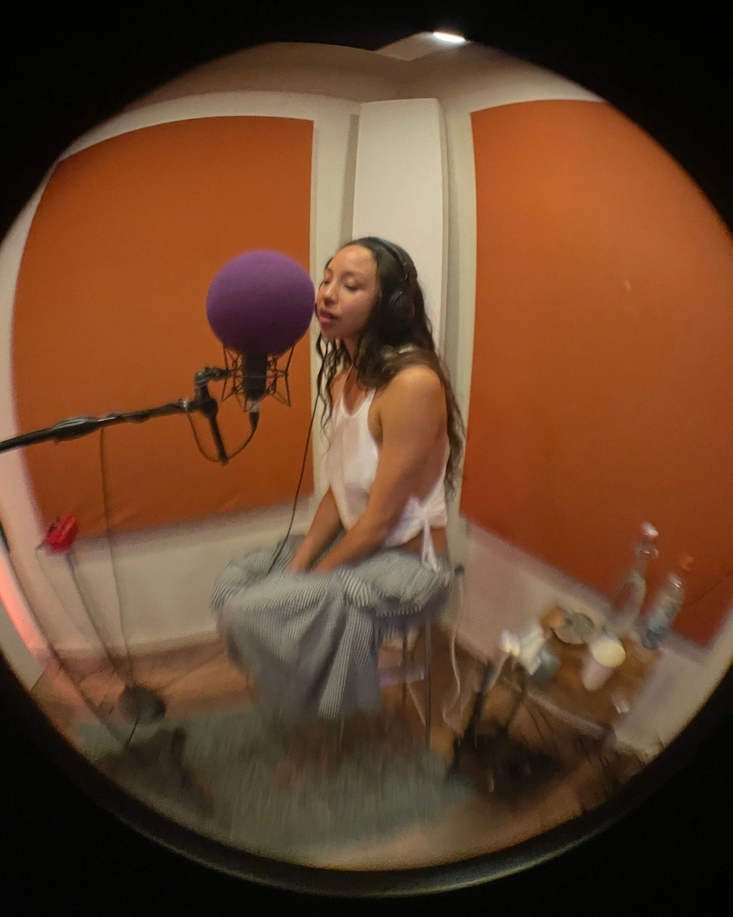 Step into the booth. 🎙️
At Donut Shop Studios, every session is designed to bring your sound to life with top-tier engineering, a creative vibe, and a space built for artists.
From recording and mixing to building your sound from the ground up, we