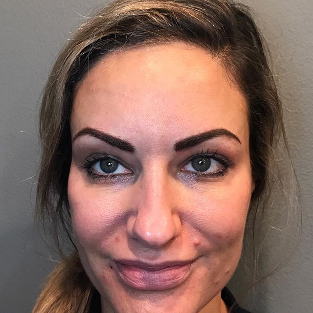 Permanent Brows for a more polished look with little effort 🌹So...what  is holding you back? (Swipe for the Before pic)
&bull;
Theresa Rayer Permanent Cosmetics, doing #pmu #eyebrows and #hennabrowtinting in Omaha
☎️ 402-316-9061
#theresarayerbrows
