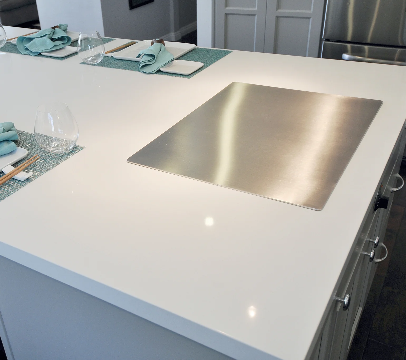 BUILT-IN TEPPANYAKI COOKTOPS INDOOR + OUTDOOR