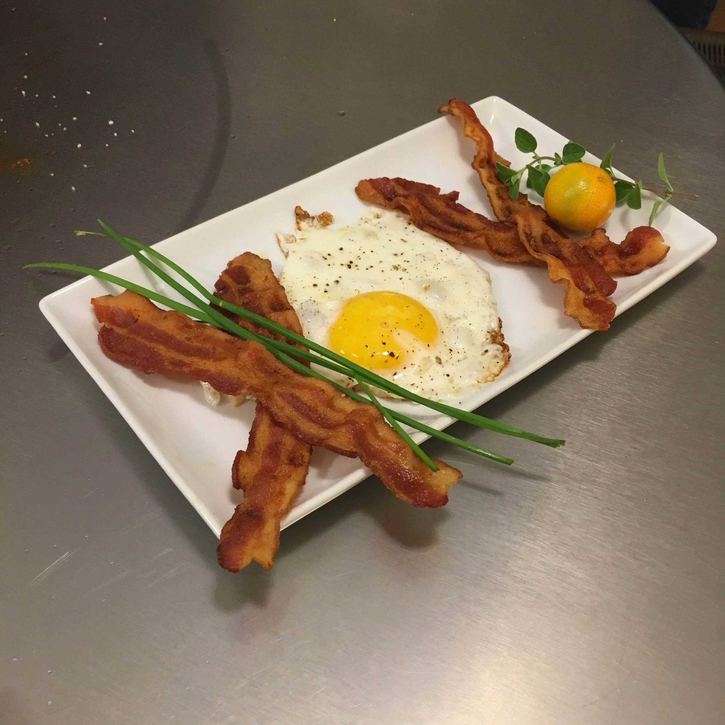 Good Ol' Bacon & Eggs on the Teppan-grill