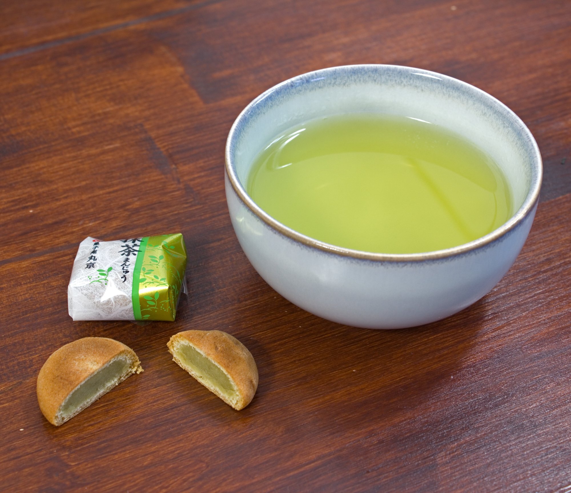 2Teedosen+2 Sorten Grüner Tee aus wählbar,Manekineko.,Winkekatze,Made in Japan