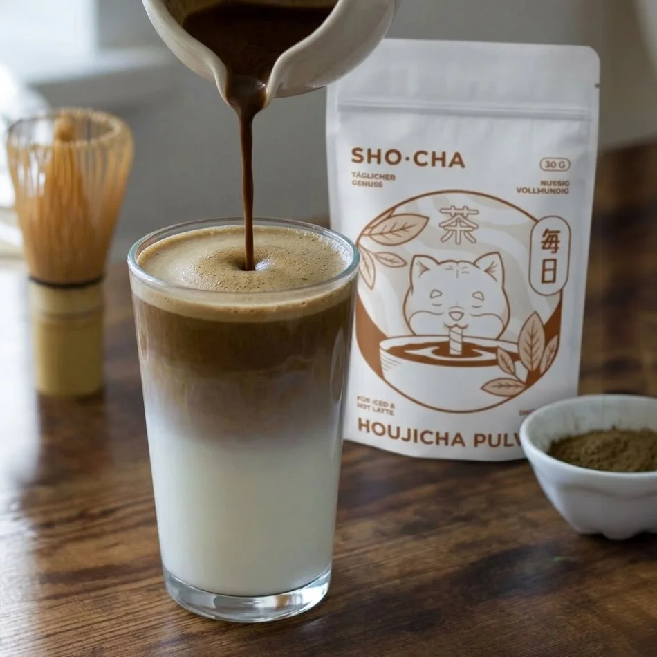 How to Make a Houjicha Latte (Hot or Iced) with Houjicha Powder 2.jpg
