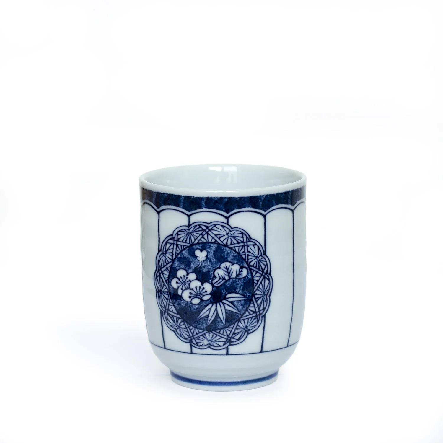 Japan Yunomi Sencha Schale 04 - Blumen.jpg