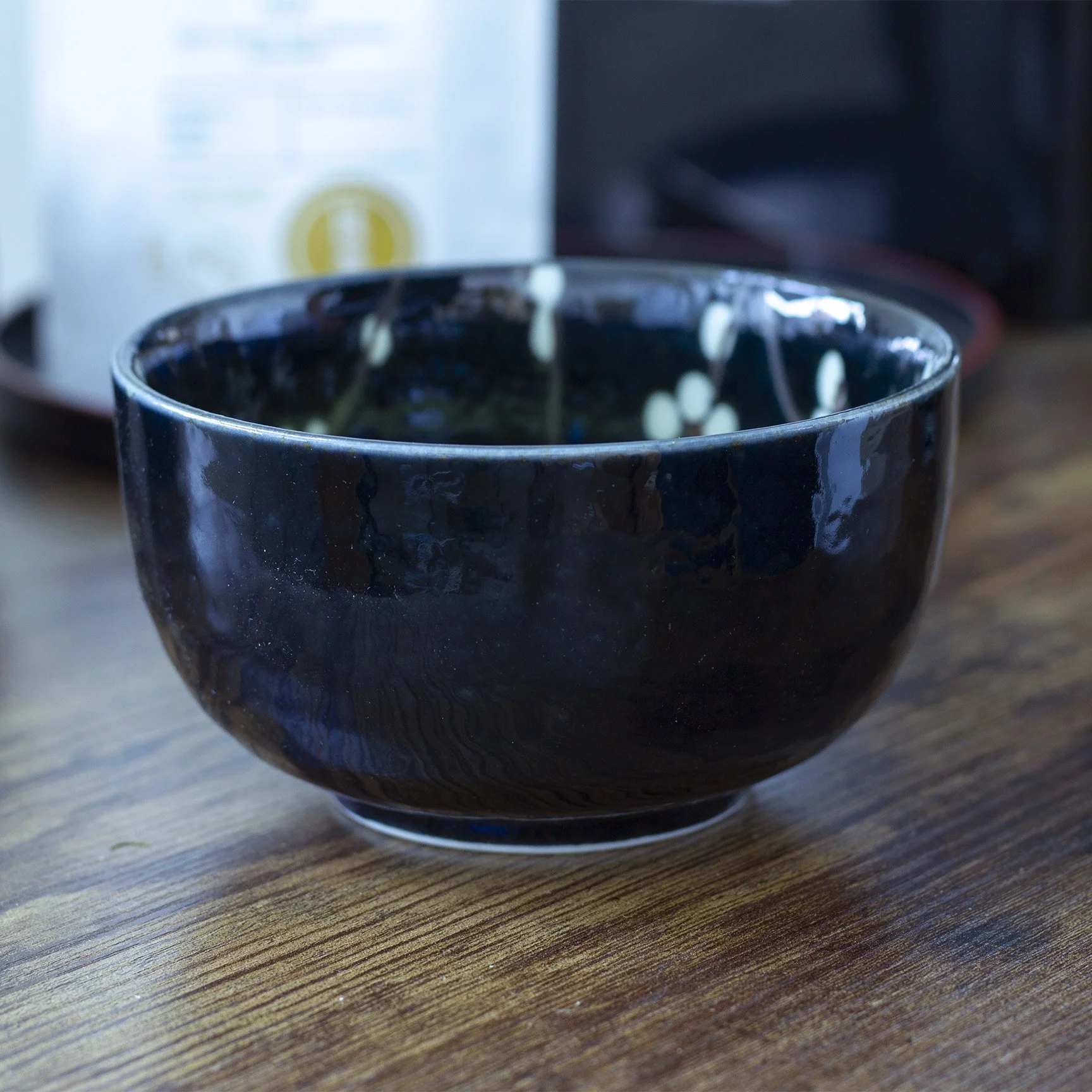 Matcha Schale dunkelblau NOUKON Kirschblüten Japan.jpg